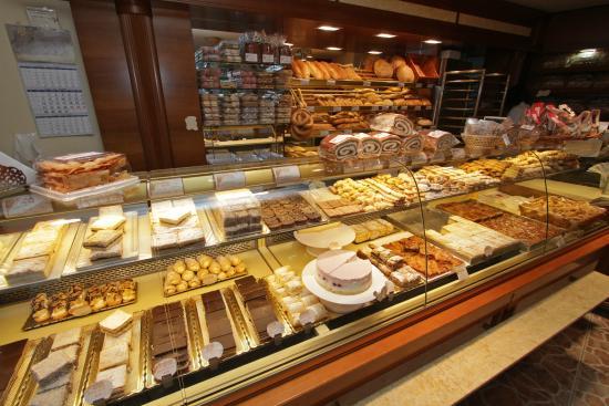 Krostula Bakery & Pastry